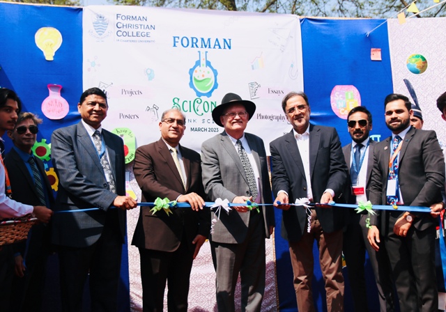 Forman Christian College hosts successful SciCon 1.0 Science Fair with Distinguished Alumni Guests